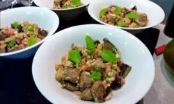 Ensalada de Berenjena con Almendras y Menta-recetas