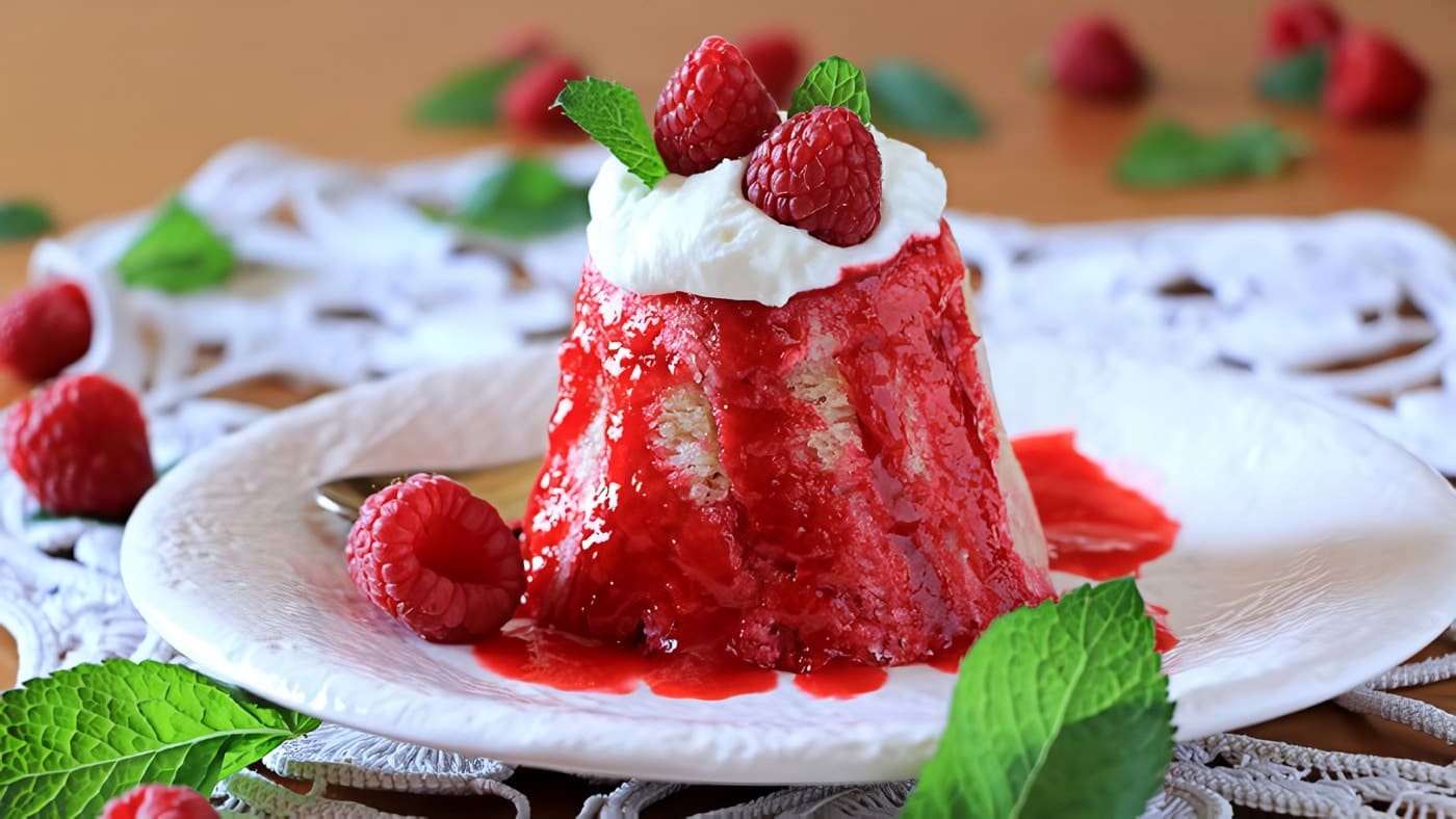 Pudín a la gelatina de frambuesas