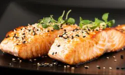 Salmon con Almejas