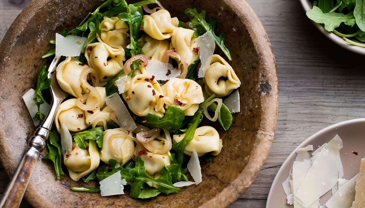 Tortellini con alcachofa