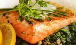 salmon-con-eneldo-y-espinacas