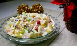 Ensalada de manzana con piña y nueces