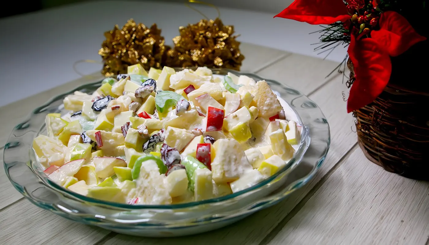 Ensalada de Manzana con Piña y Nueces