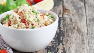 ensalada de atún y quinoa