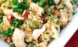 Ensalada de quinoa, pollo y verduras