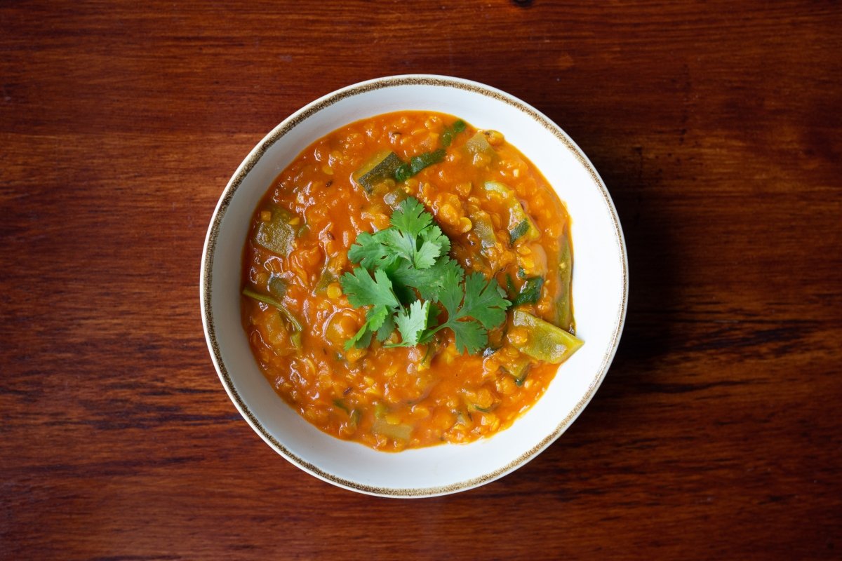 Curry de coco y lentejas rojas