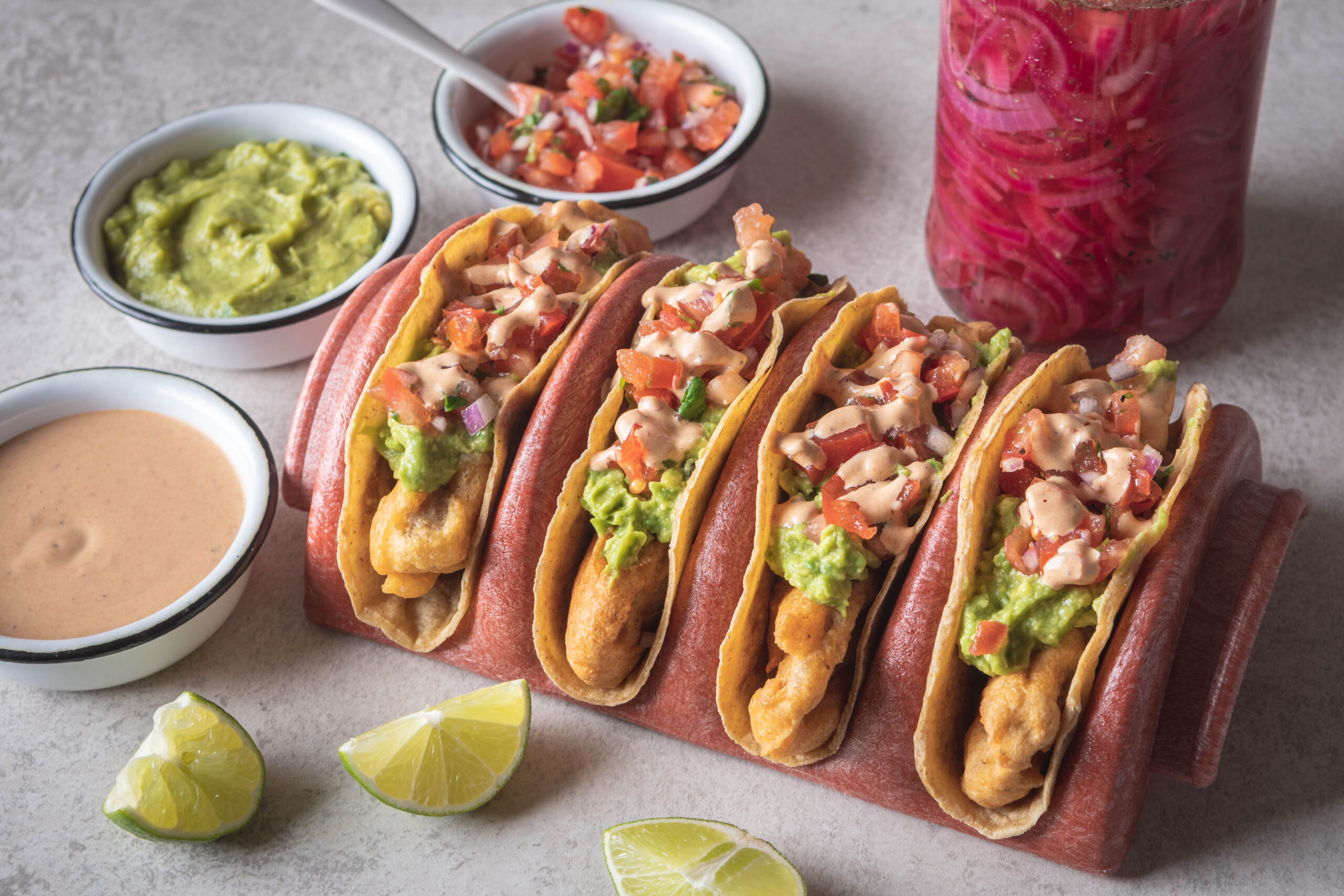 Tacos veganos de tofu y aguacate