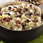 Ensalada de manzana y nuez con aderezo vegano