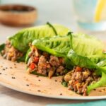 Tacos de lechuga con carne molida