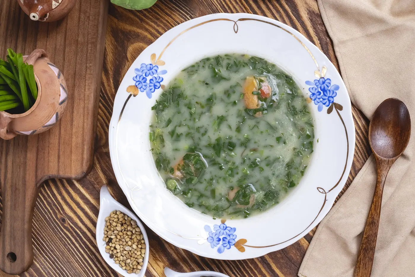 Sopa de Pollo con Espinacas y Queso Crema (Keto)